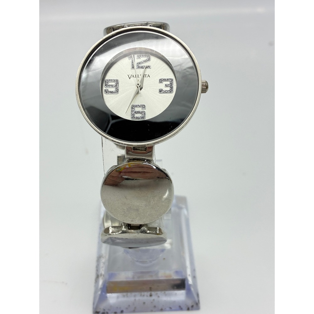 Valletta Watch Silver Tone Round Face Glitter Numeral Link Bracelet ZRT20028